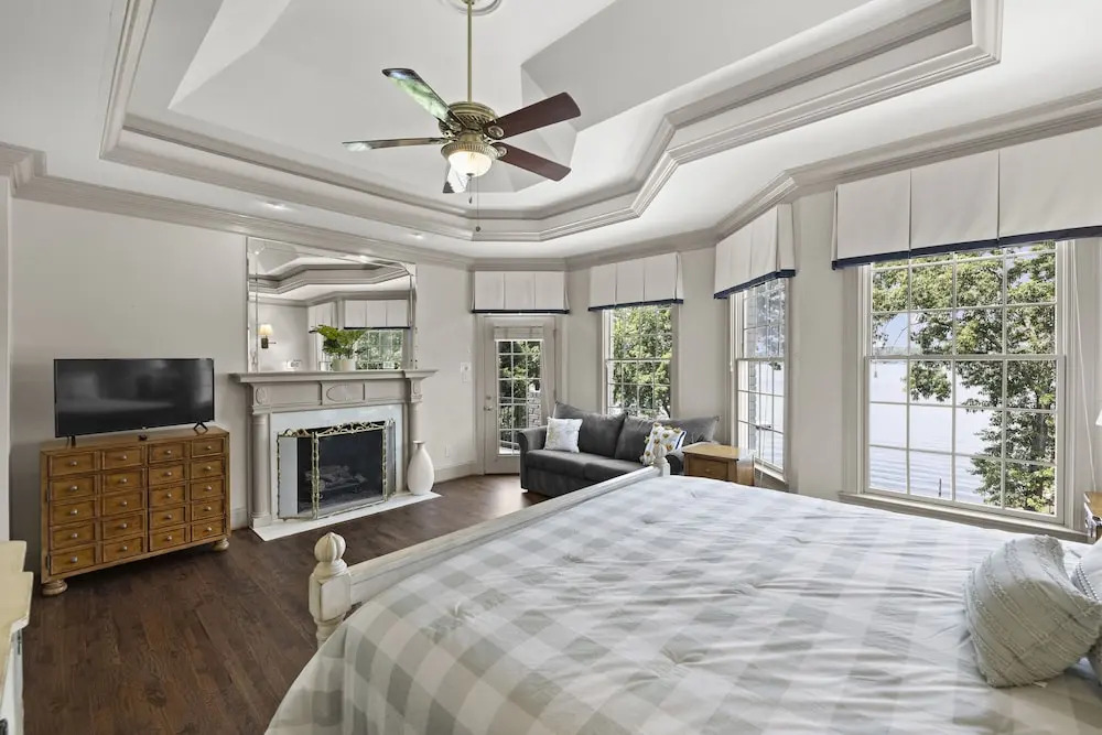 Make a Big Splash in 7BR Lake Norman Home!