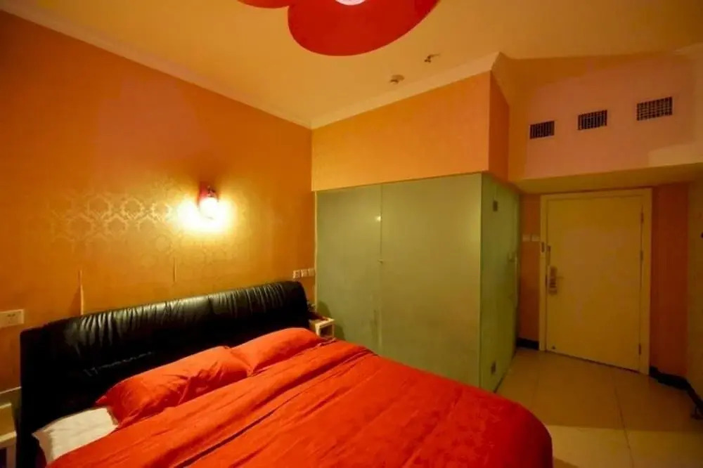 Oasis Hotel