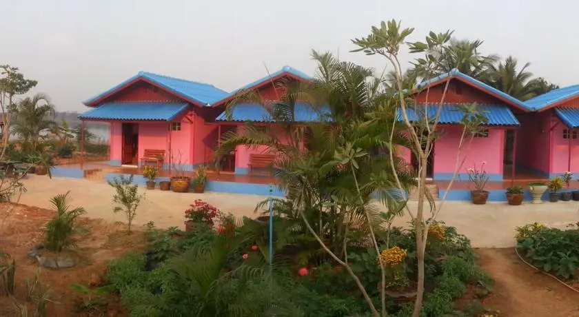 Saman Resort