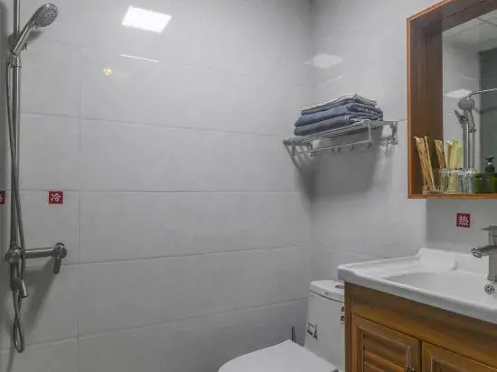 Shanchun Yongju Homestay (Foshan Zumiao Branch)