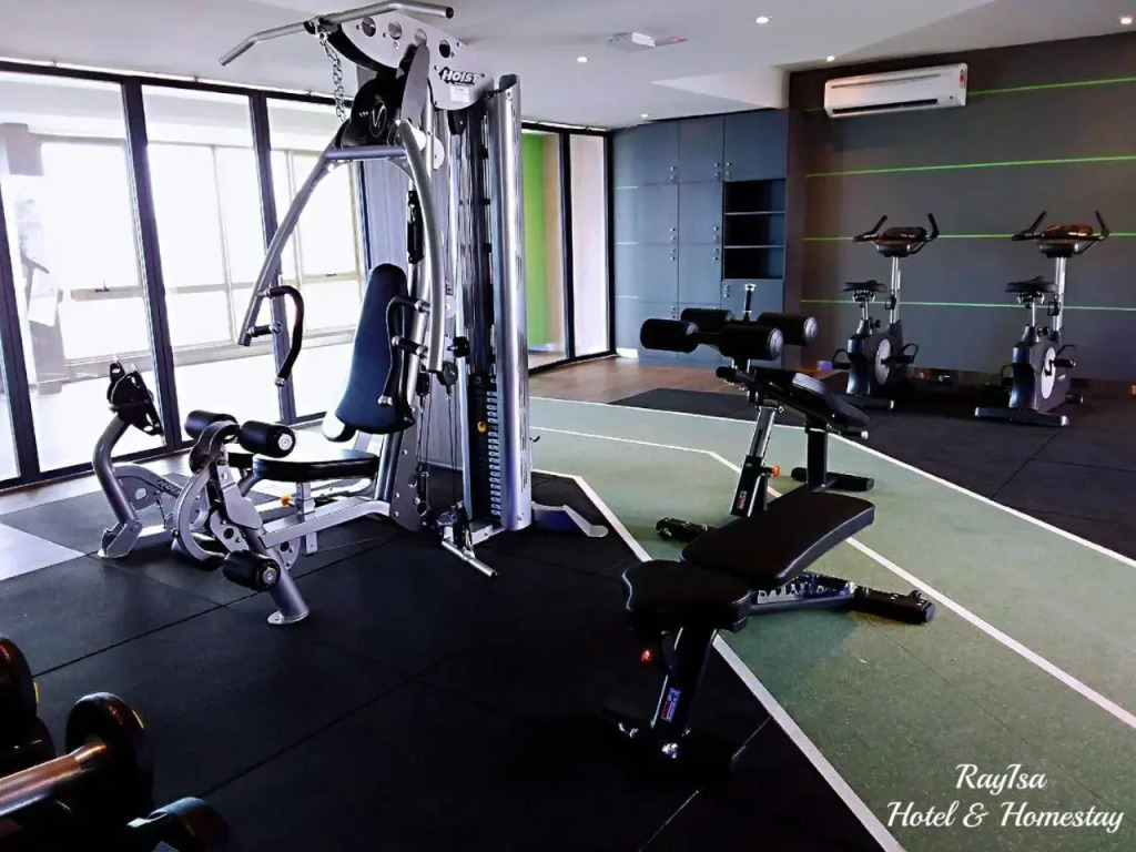 SKY POOL Designer Suite 2-7Pax at KL City