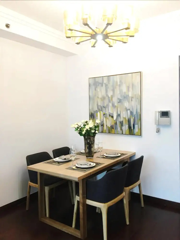 Yuanlai International Serviced Apartment