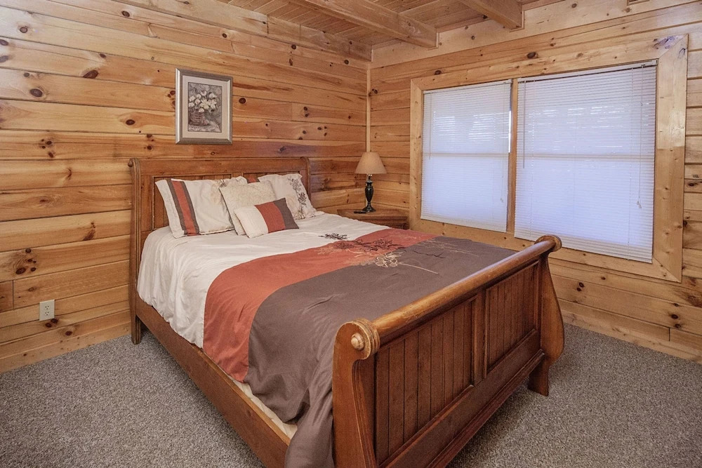 Precious Memories by Heritage Cabin Rentals
