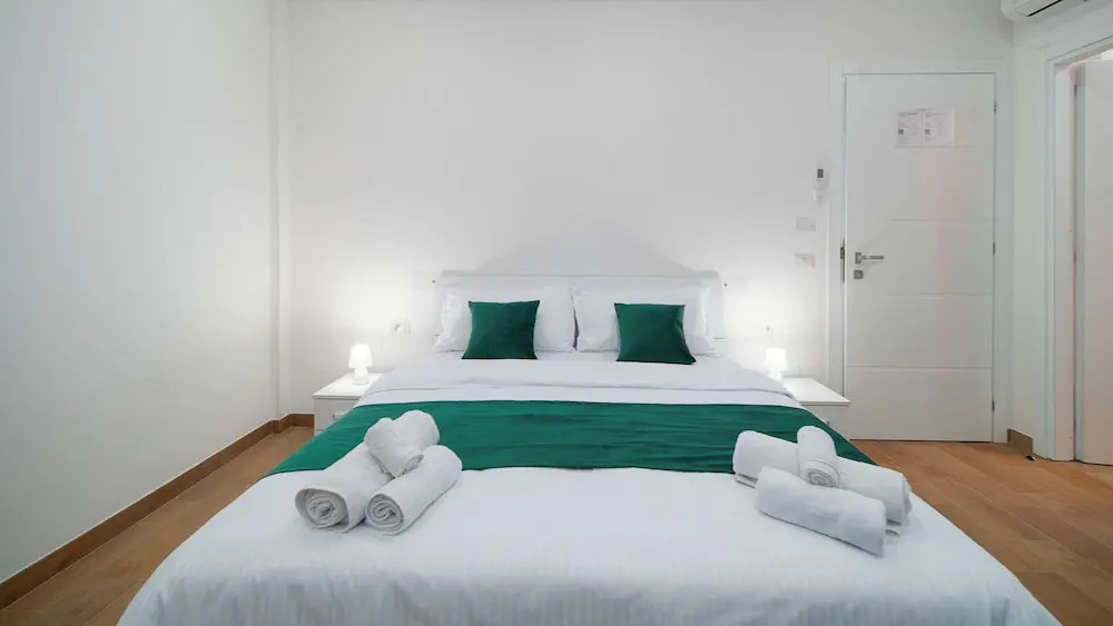 Lovely Rooms by Rentbeat