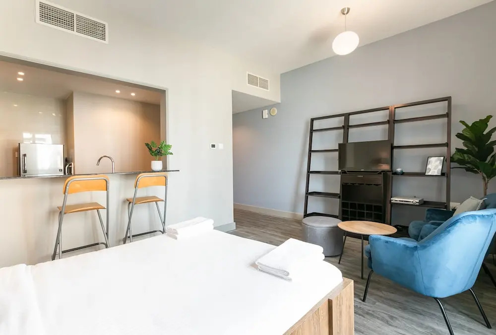 Driven Holiday Homes  Icon Tower 2 JLT