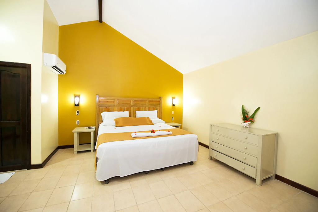 Fantasy Island Beach Resort and Marina - All Inclusive
