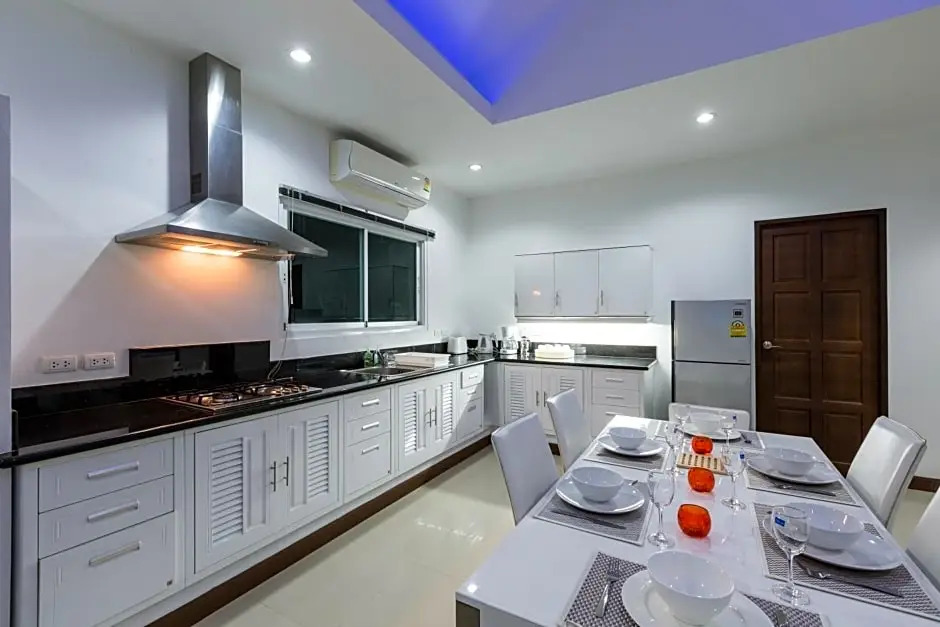 Chalong - 4 Bedroom Private Pool Villa - Phuket