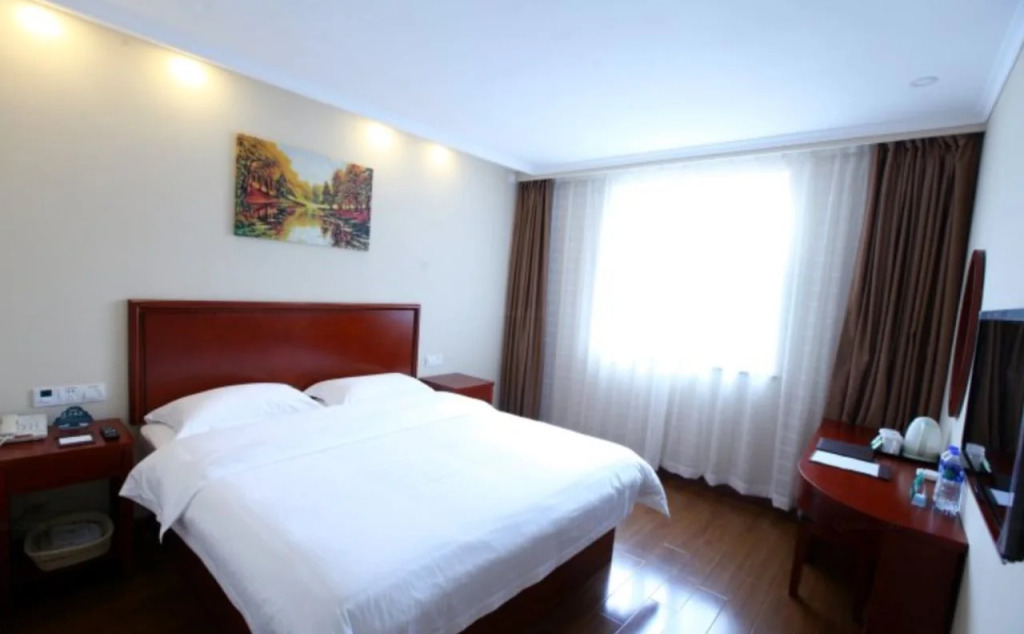 GreenTree Inn YunCheng South of Railway Station North FengHuang Road Shell Hotel