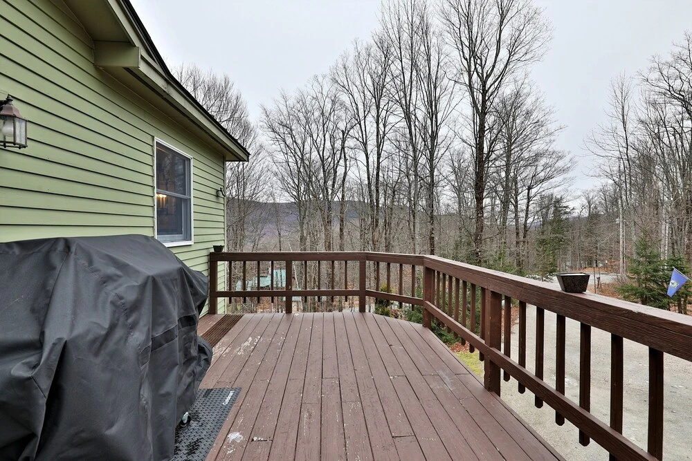 The Tanglewood Lodge- Amazing Ski Home for Groups, Hot Tub, Close to Killington Resort! home