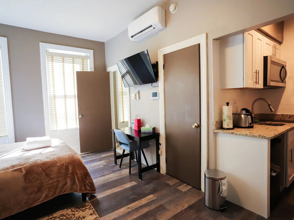 Midtown Suites