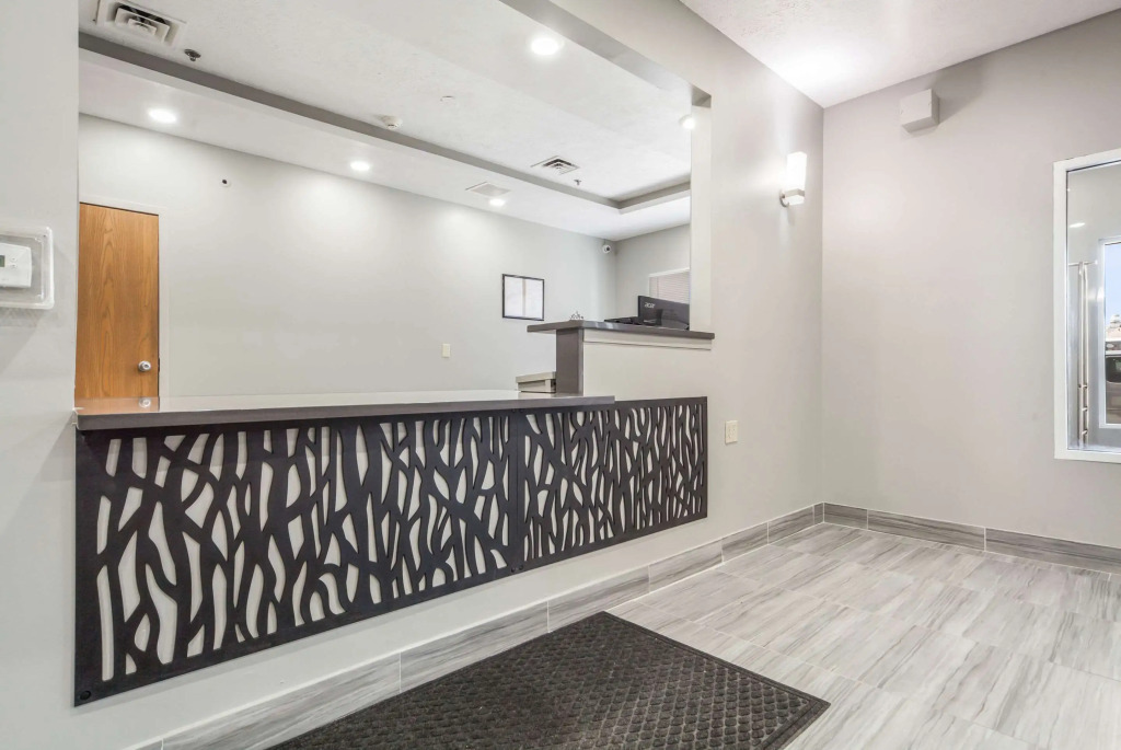 Quality Inn & Suites Omaha Chalco