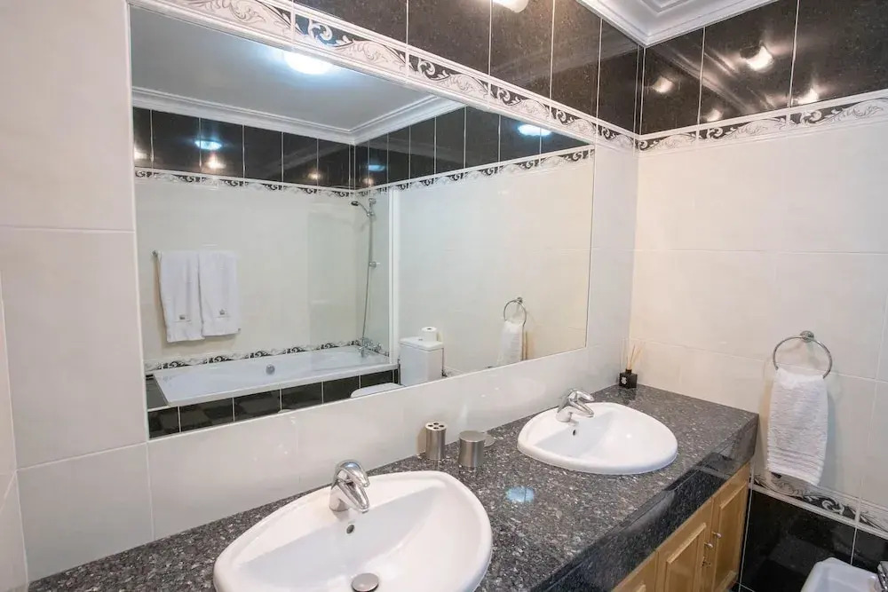 49 Presa da Moura Superbly 2 Bed Townhouse Clos