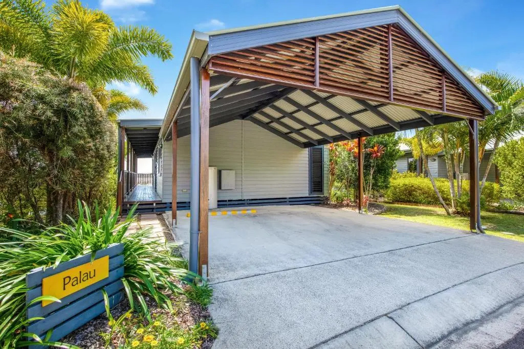 Tin Can Bay Marina Villas