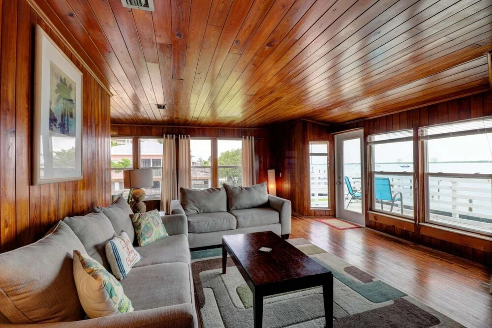 Bayside Bungalow 2 - Large Deck With Beautiful Bay Views