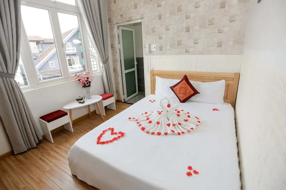 Cỏ Hồng Hotel DL - by BAY LUXURY