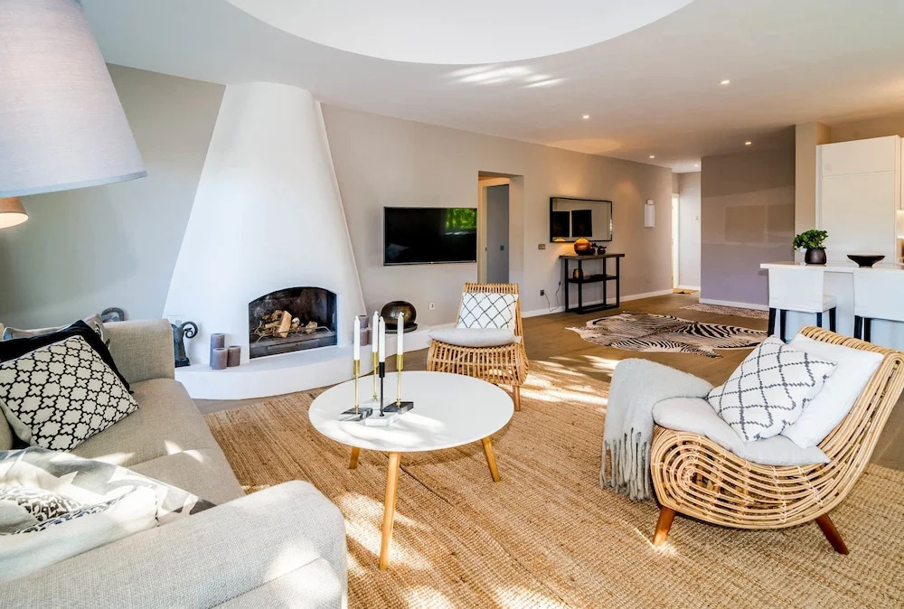 AS12 Luxury 3 bedroom apartment RoomService