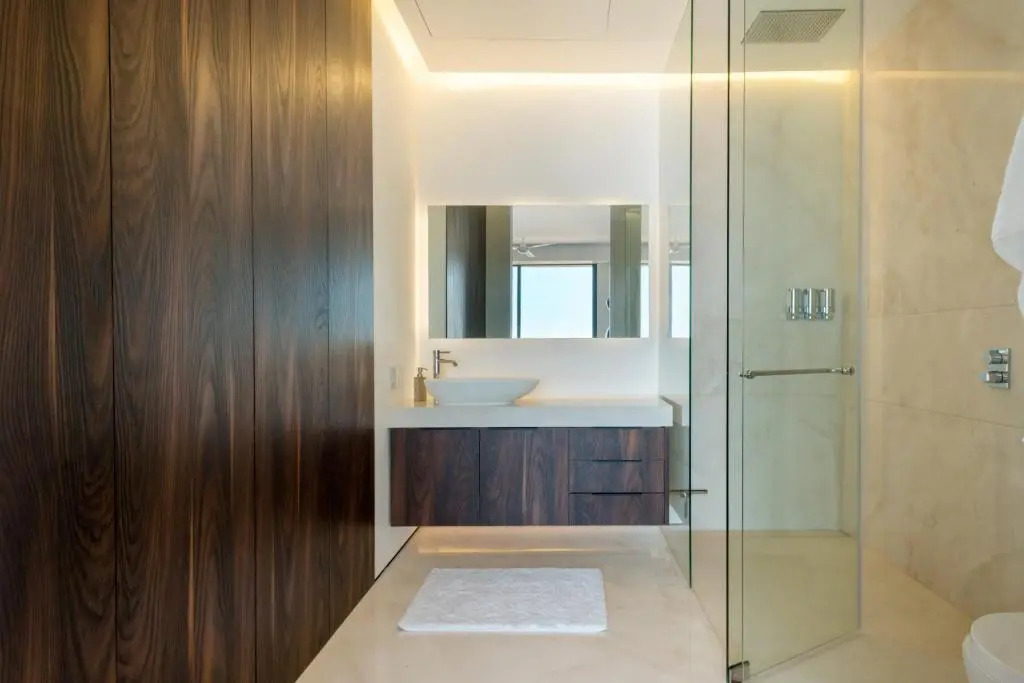 PIER 57 - 510 Luxury Rooftop 2 BR Condo in Romantic Zone