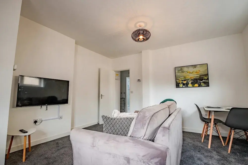 Host Stay Bromyard Flat 2