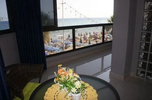 Levante Seafront Beach Apartment