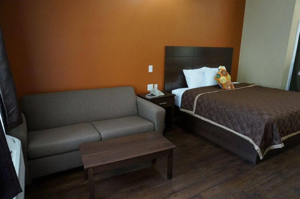 Texas Bungalows Hotel & Hotel Que at Lakeline Austin Cedar Park