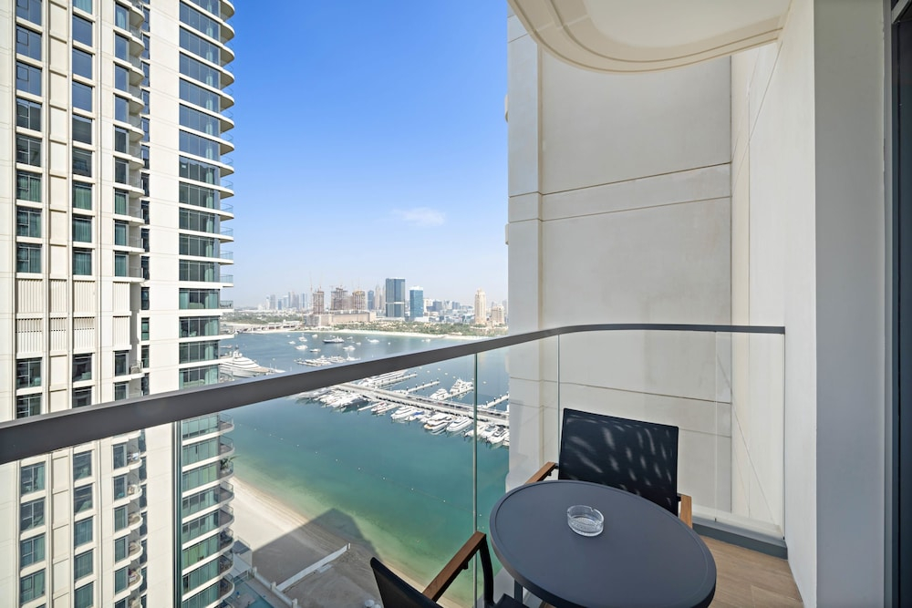 Silkhaus in Marina Vista Stunning 1bdr Sea View