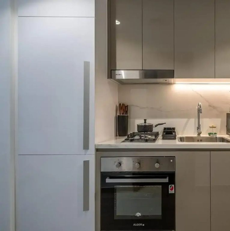Stylish Studio Getaway 10 Minutes to Dubai Mall