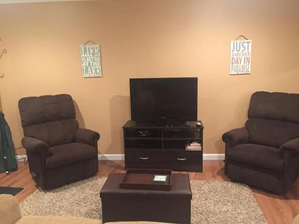 Lakefront Luxury Studio Condo With Free Dock