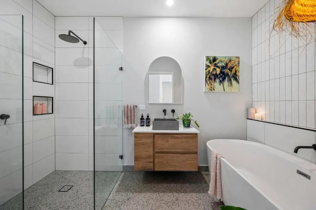 Luxe Jetty Apartment