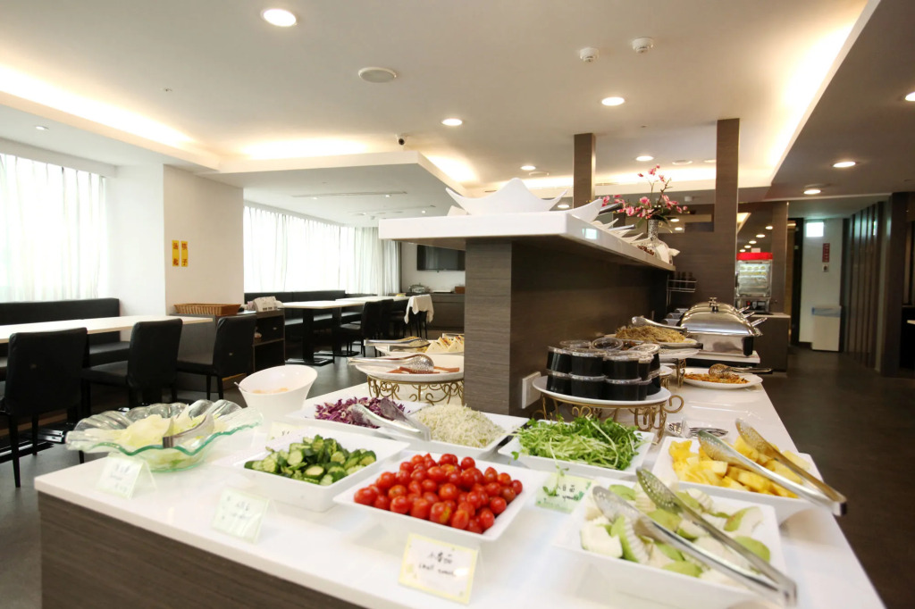 Chiayi Look Hotel