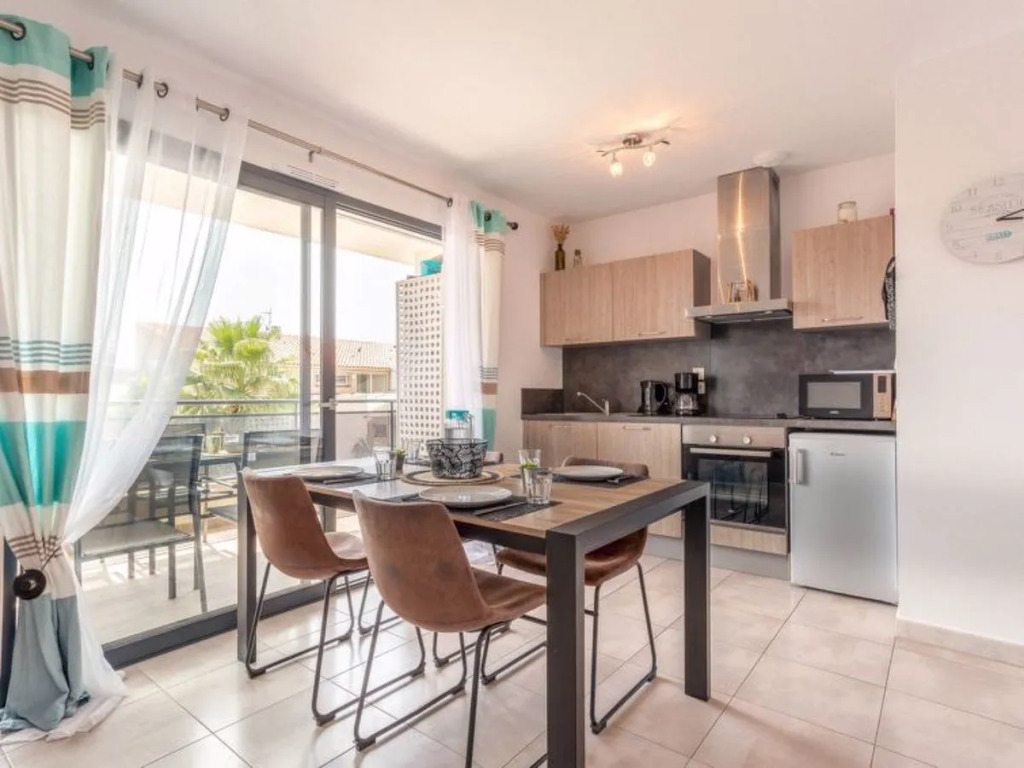 Le Clos Des Alberes 26035