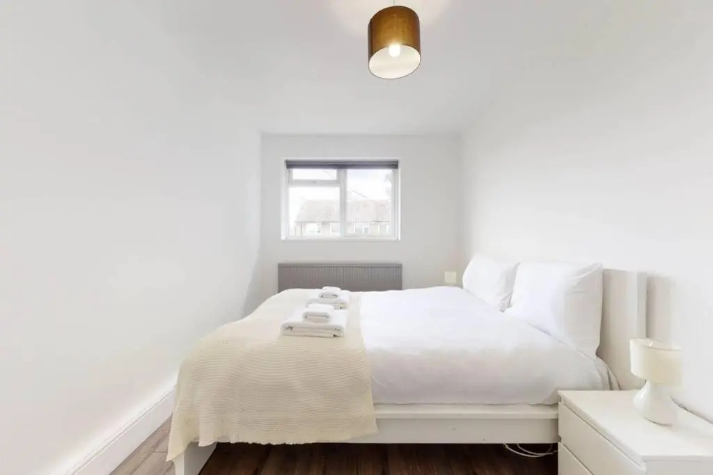 Amazing 3 Bedroom Flat - 4mins to tube station