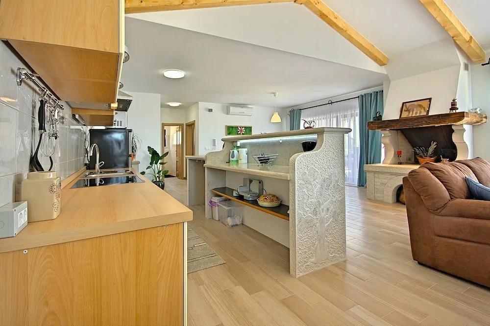 Villa Nira by Villas Holiday