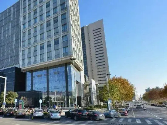 Wutongshu Holiday Hotel