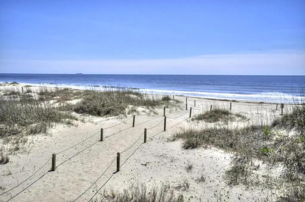 Oak Island Beach Villa 1609 - The Captains Perch