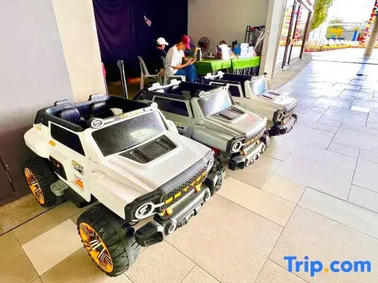 Legoland-5min Walk@ Happy Travel at Afiniti Residency 8Pax(max) with Bathtub