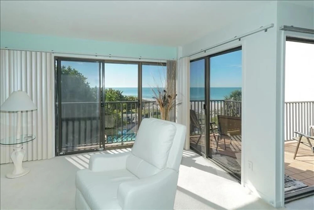 Waters Edge 205S 1 Bedroom Condo