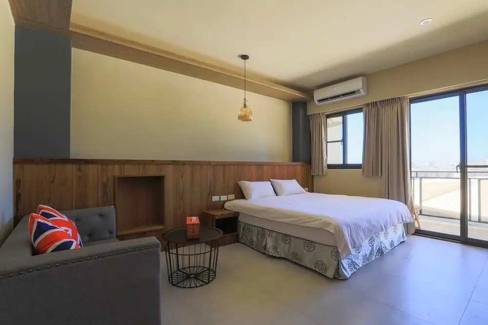 Sharp B&B