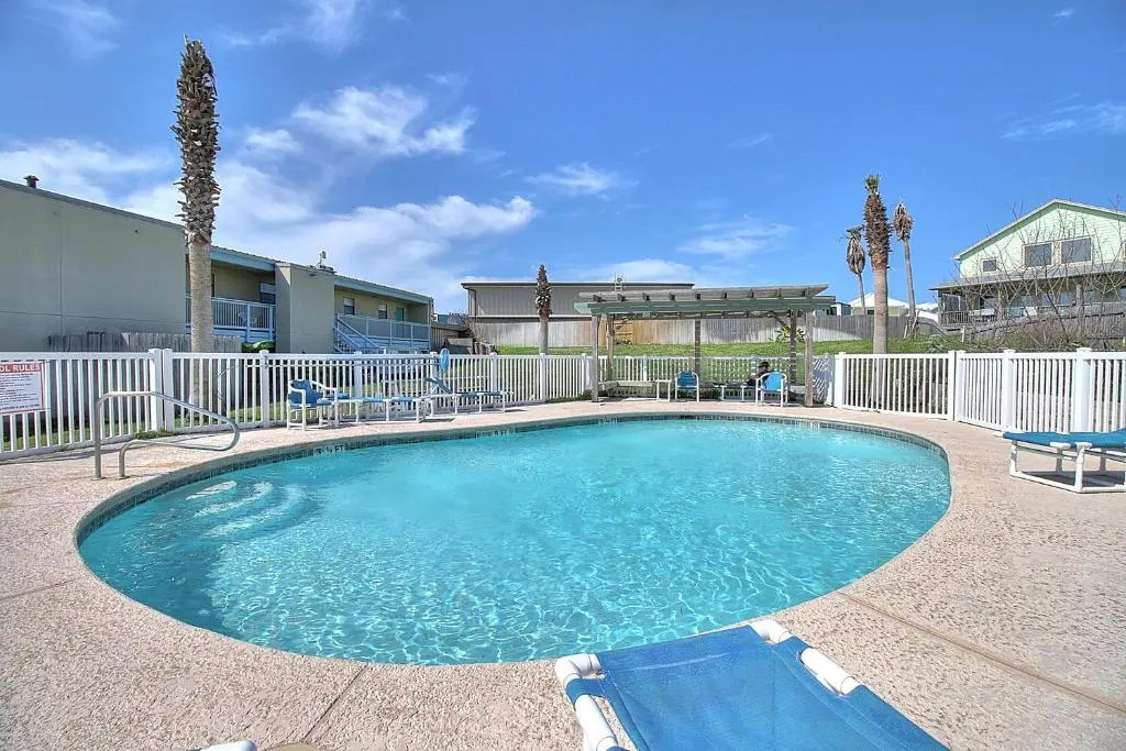 Little Shell Sm152 Condo