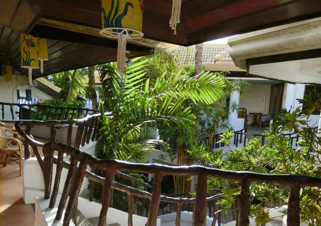 Lishui Beach Resort