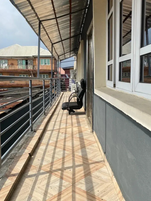 Gachiba Hotel & Suites