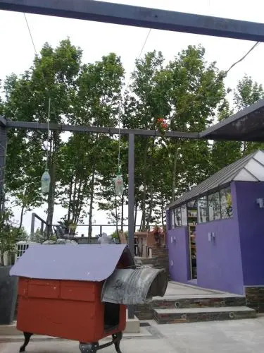Remus-Art Hostel