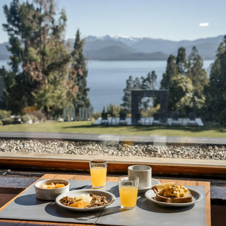 Basia Hotel & Sushi