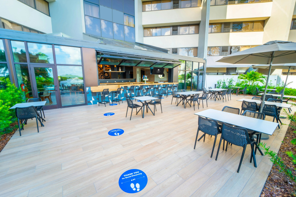 DoubleTree by Hilton Tampa Rocky Point Waterfront