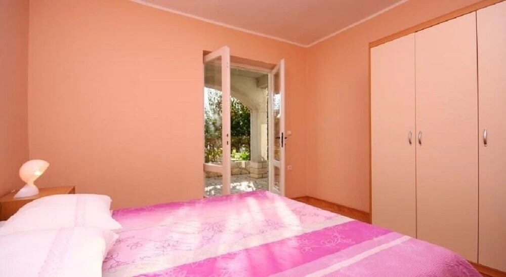 Per - Comfortable Family Apartments - A1