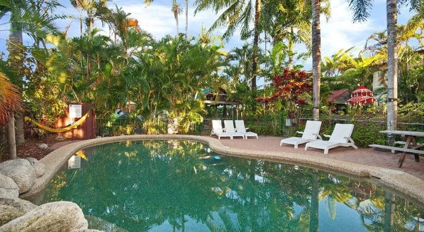 Tropic Days Backpackers