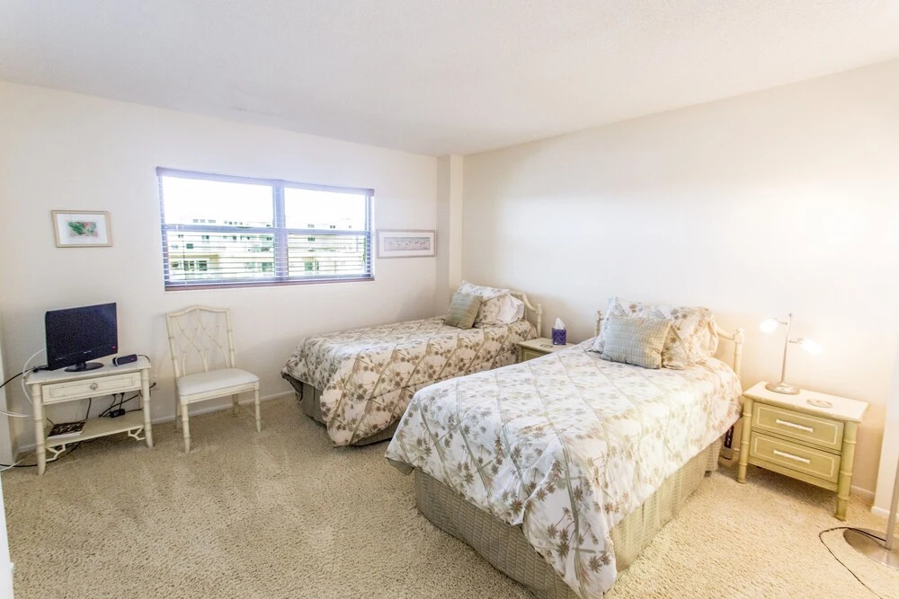 Gulf And Bay Club- A702 Amazing Views! Steps From The Beach! 2 Bedroom Condo