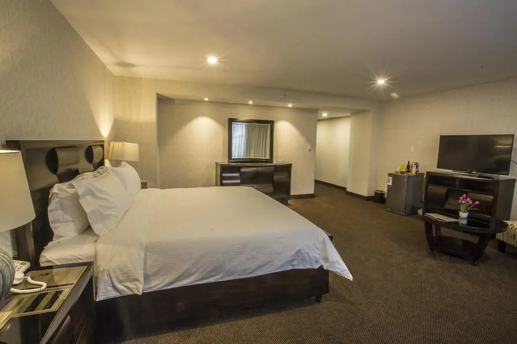ROLES Hotel