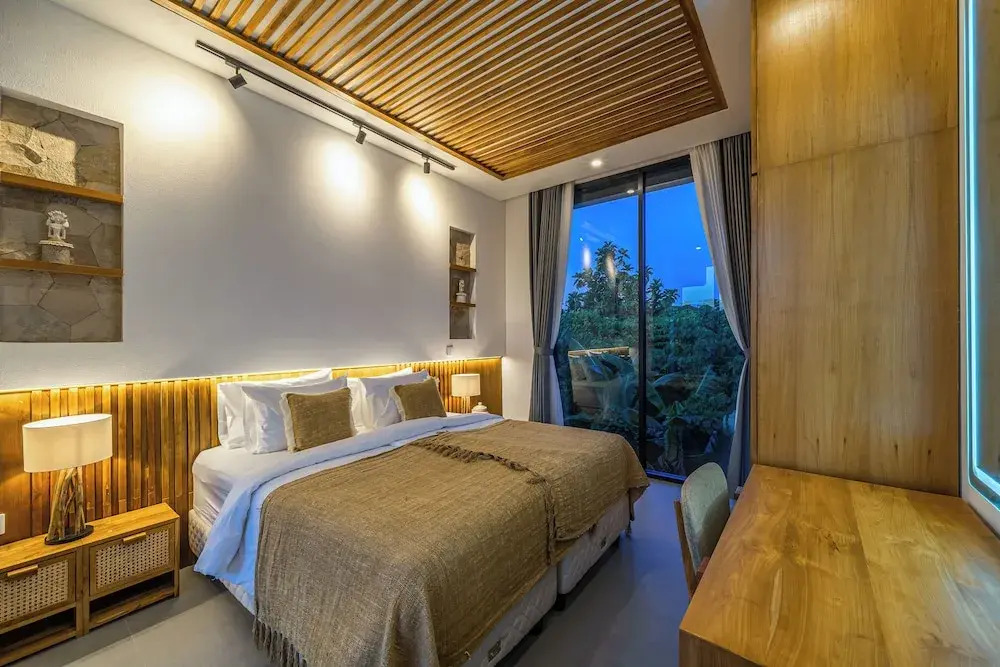 Bedawang, Exquisite Seminyak 4BR Villa with Huge Pool
