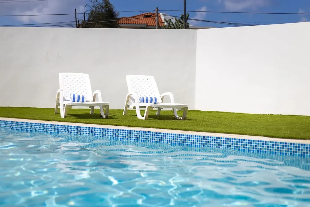 Luxury 2BR Apartment With Pool - Great Location