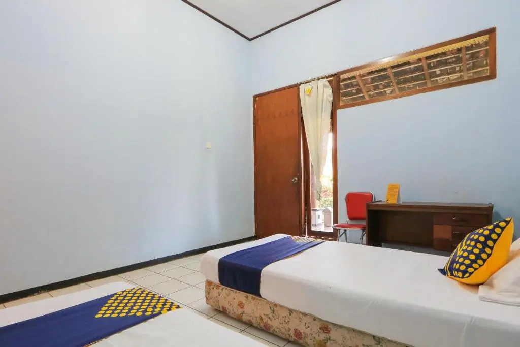 OYO 2465 Hotel Raung View
